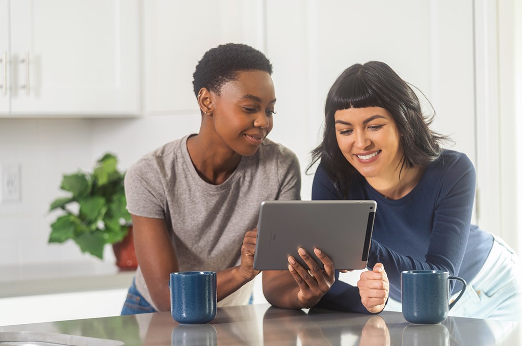 How to avoid getting scammed when renting homes online