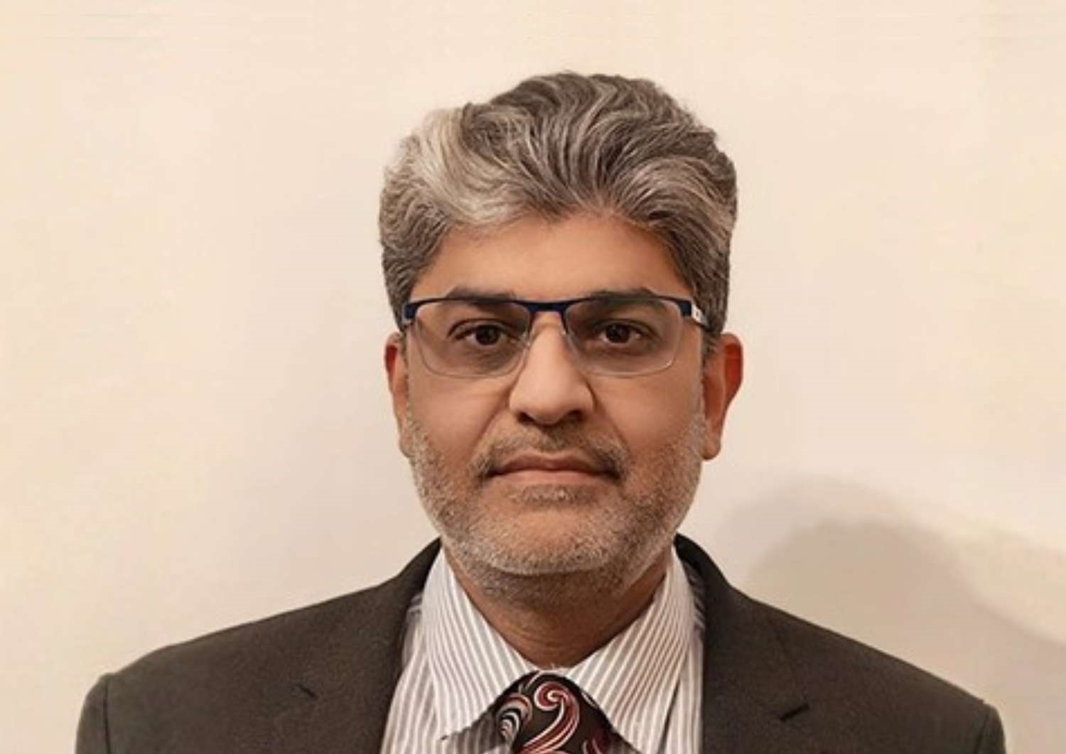 Faisal Ashfaq Breast & Body Cosmetic specialist Pall Mall