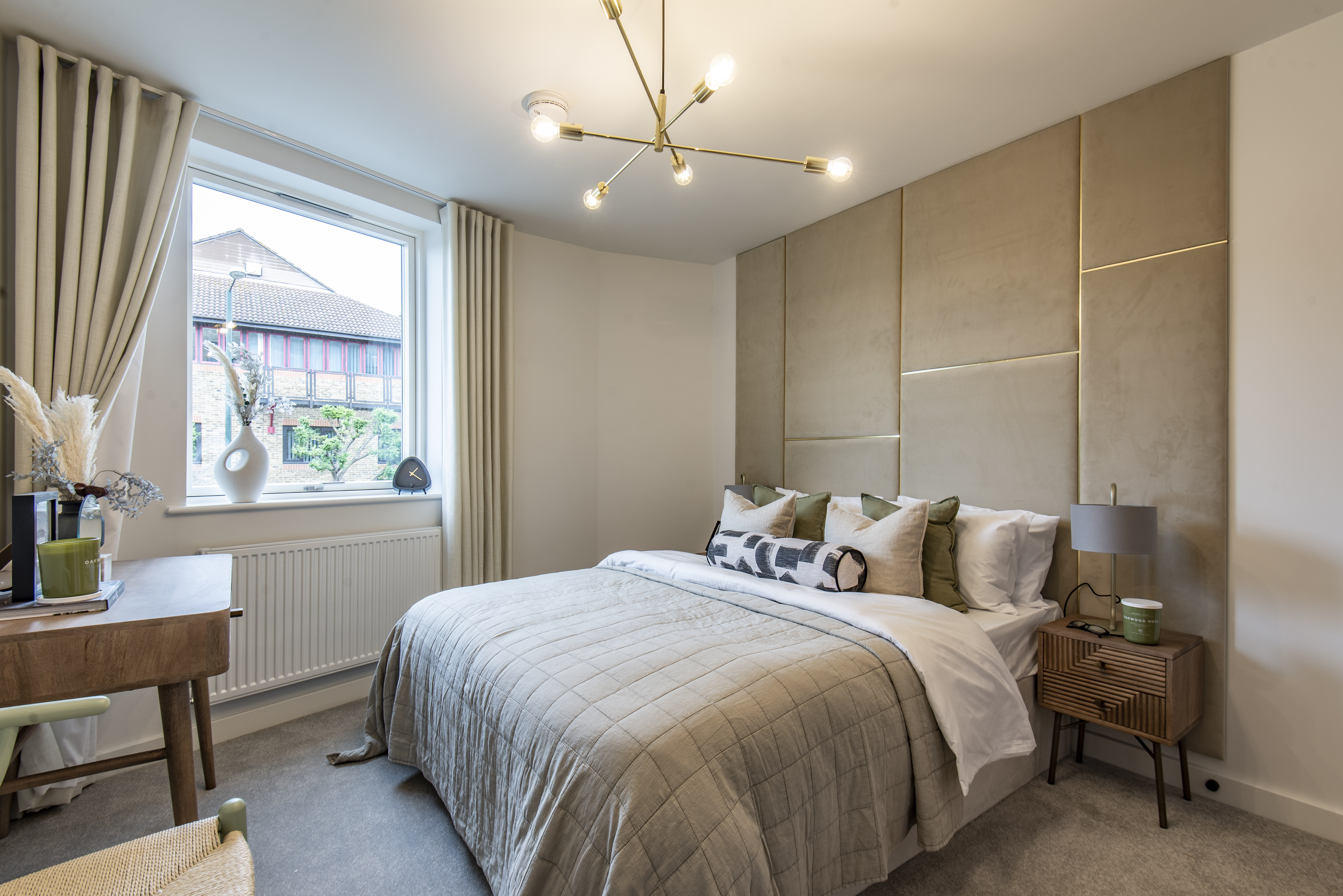 INFORMER House living bedroom
