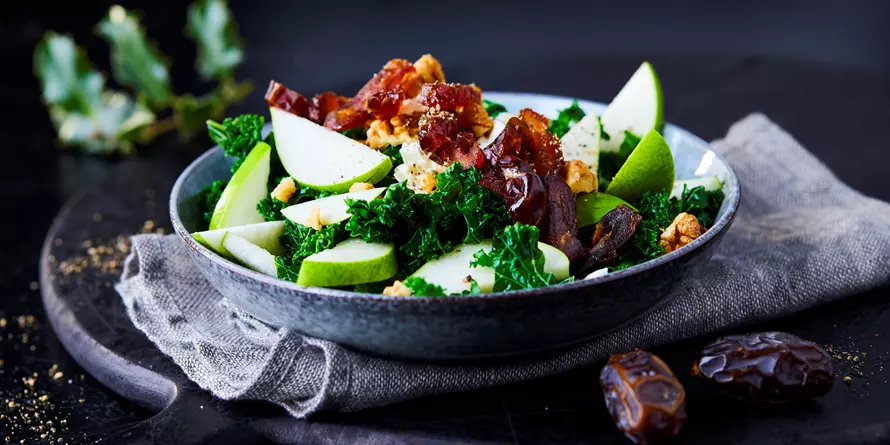 Grünkohl Salat Mit Datteln Und Birnen Grünkohl Salat Mit Datteln Und Birnen