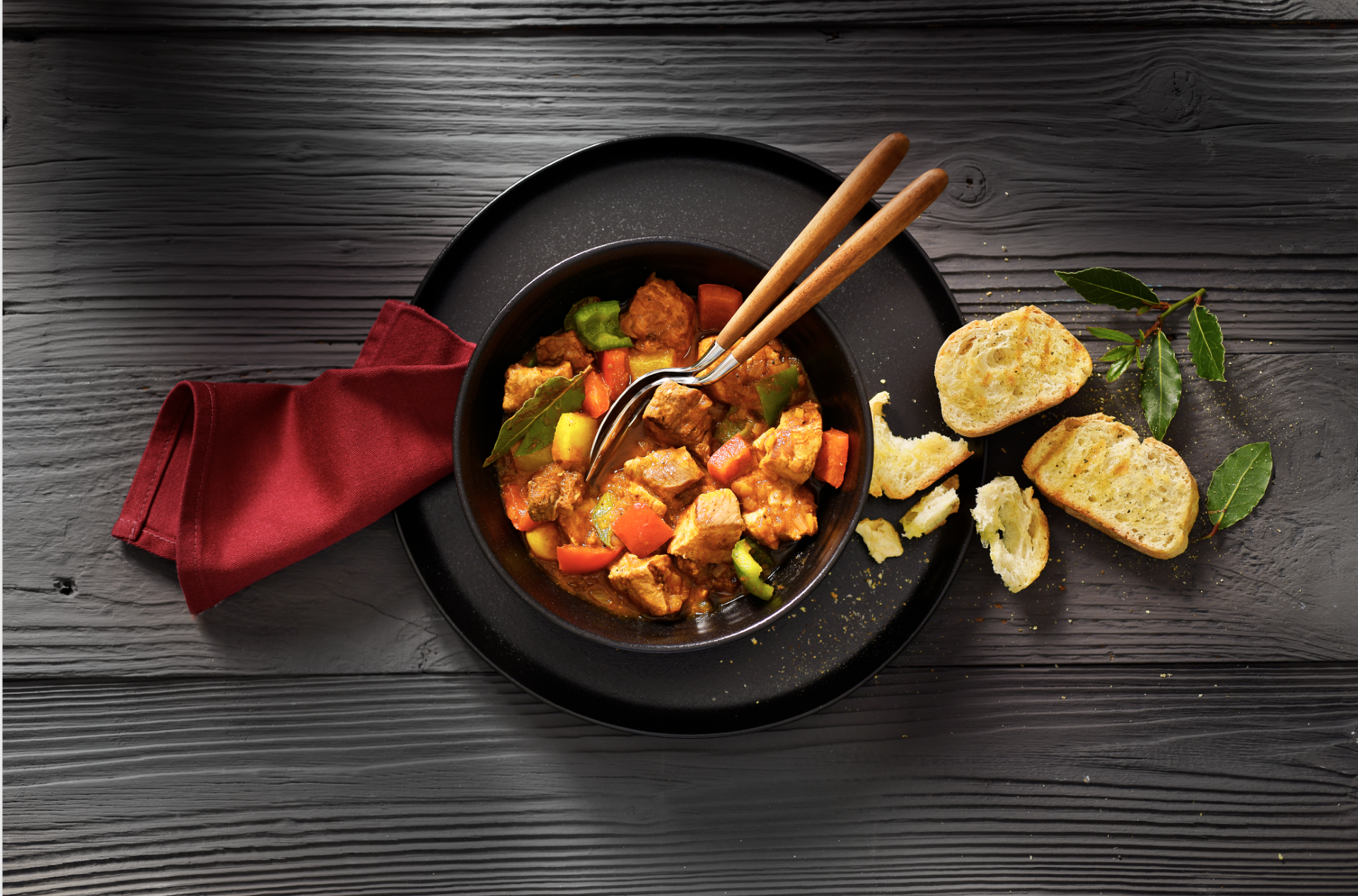 Ungarisches Gulasch Aus Dem Dutch Oven