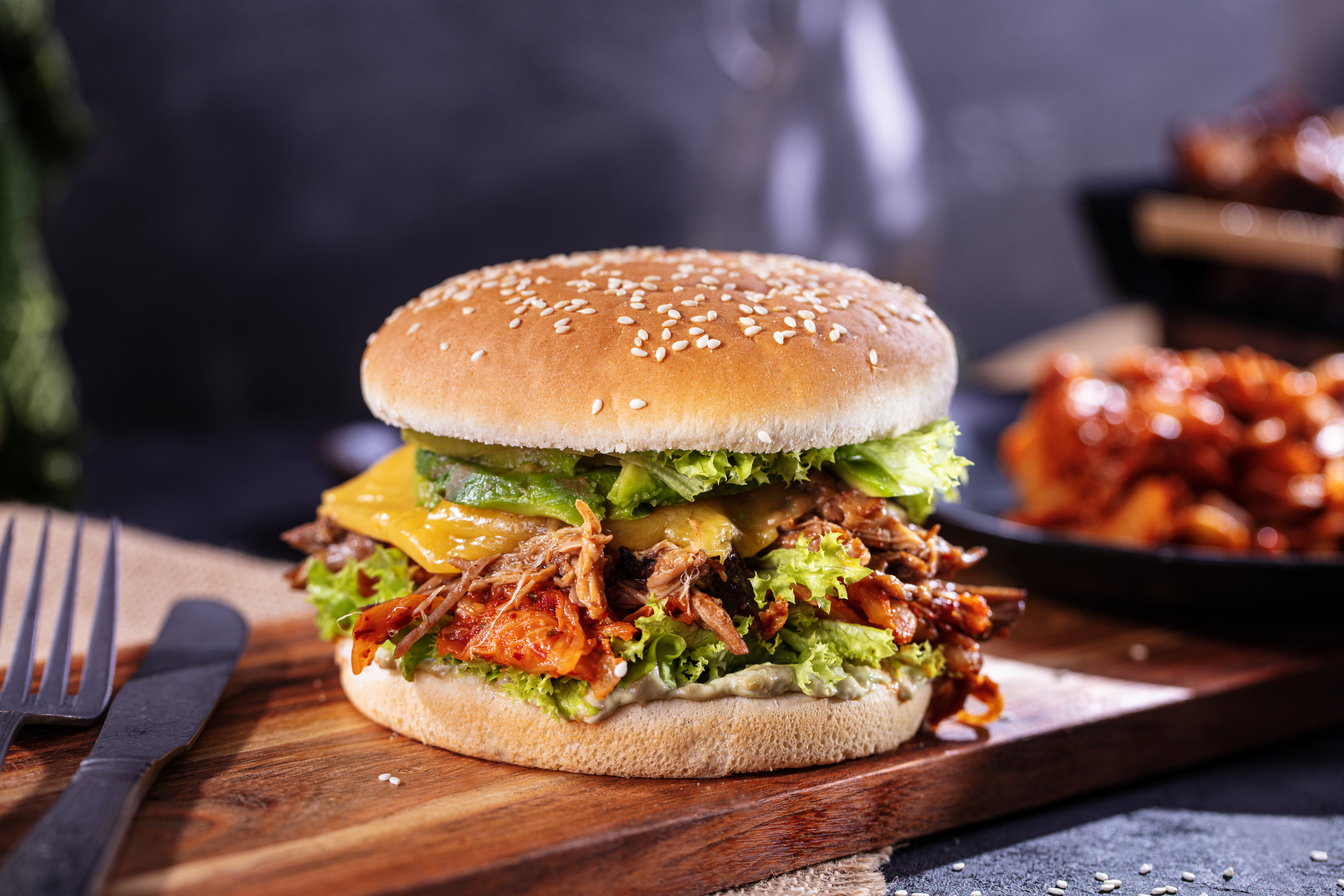Kimchi Burger Awokado Szarpana Wieprzowina F