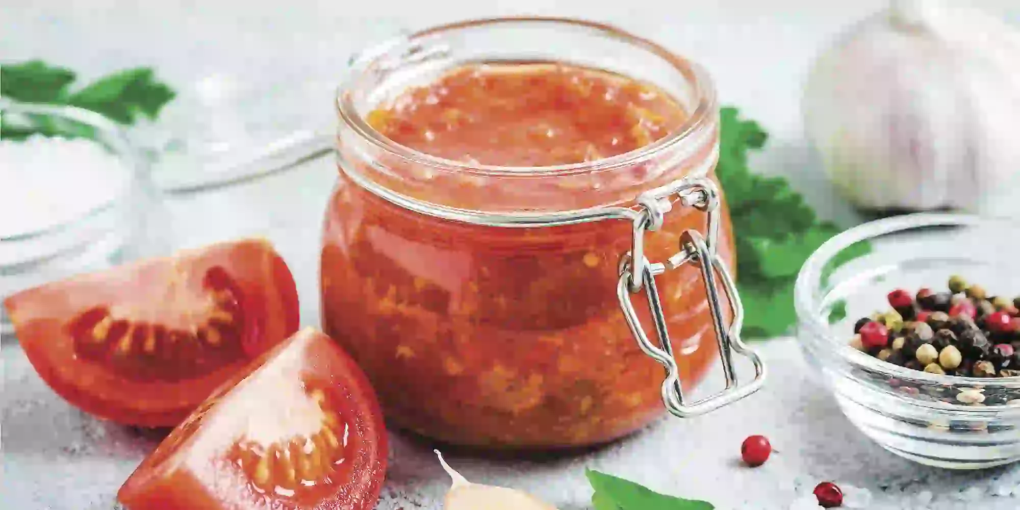 Tomaten-Chutney Rezept: Würzige Beilage einfach gemacht Tomaten-Chutney Rezept: Würzige Beilage einfach gemacht