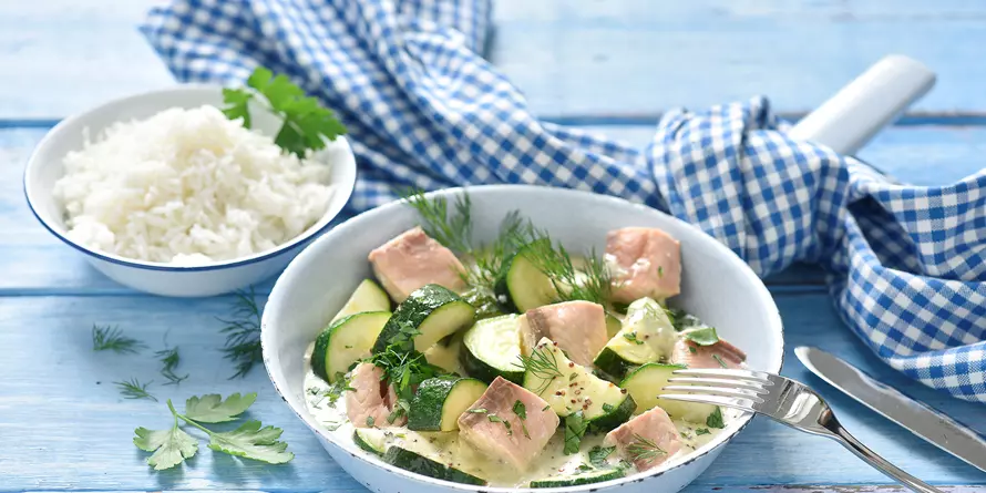 Lachs Zucchini Pfanne Lachs Zucchini Pfanne