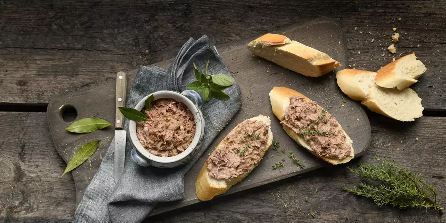 Gänserilette Mit Baguette Gänserilette Mit Baguette