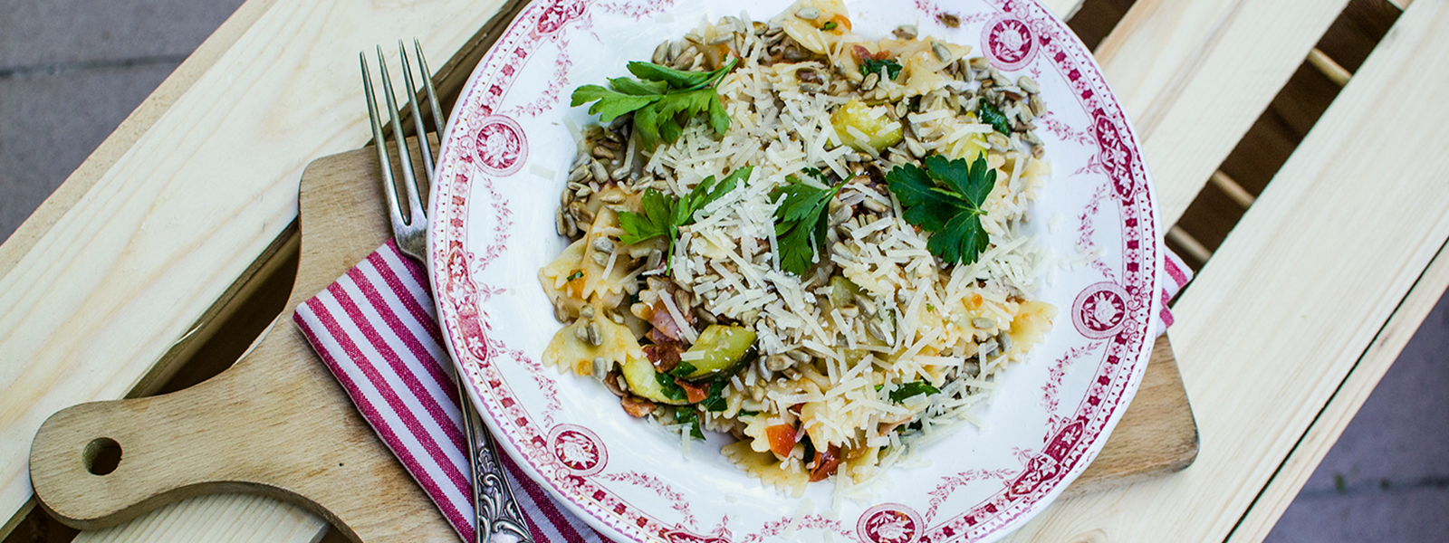 Przepis Baner Makaron Farfalle Z Boczkiem I Warzywami