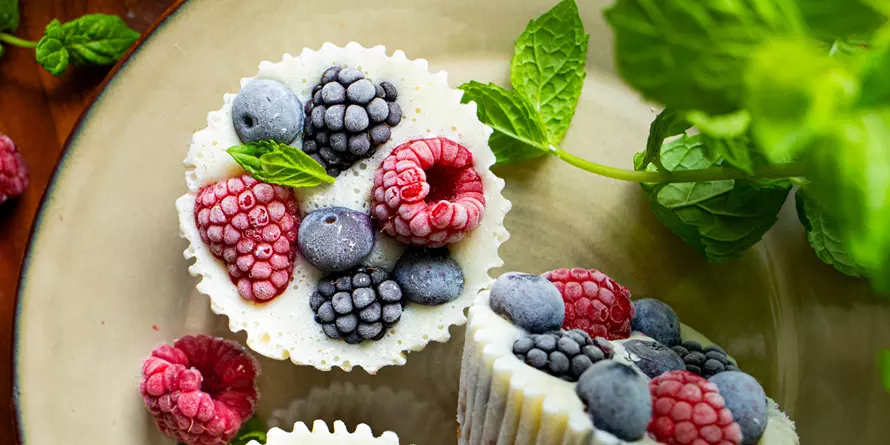 Mrożone Kubeczki Jogurtowo Granolowe2 Mrożone Kubeczki Jogurtowo Granolowe2