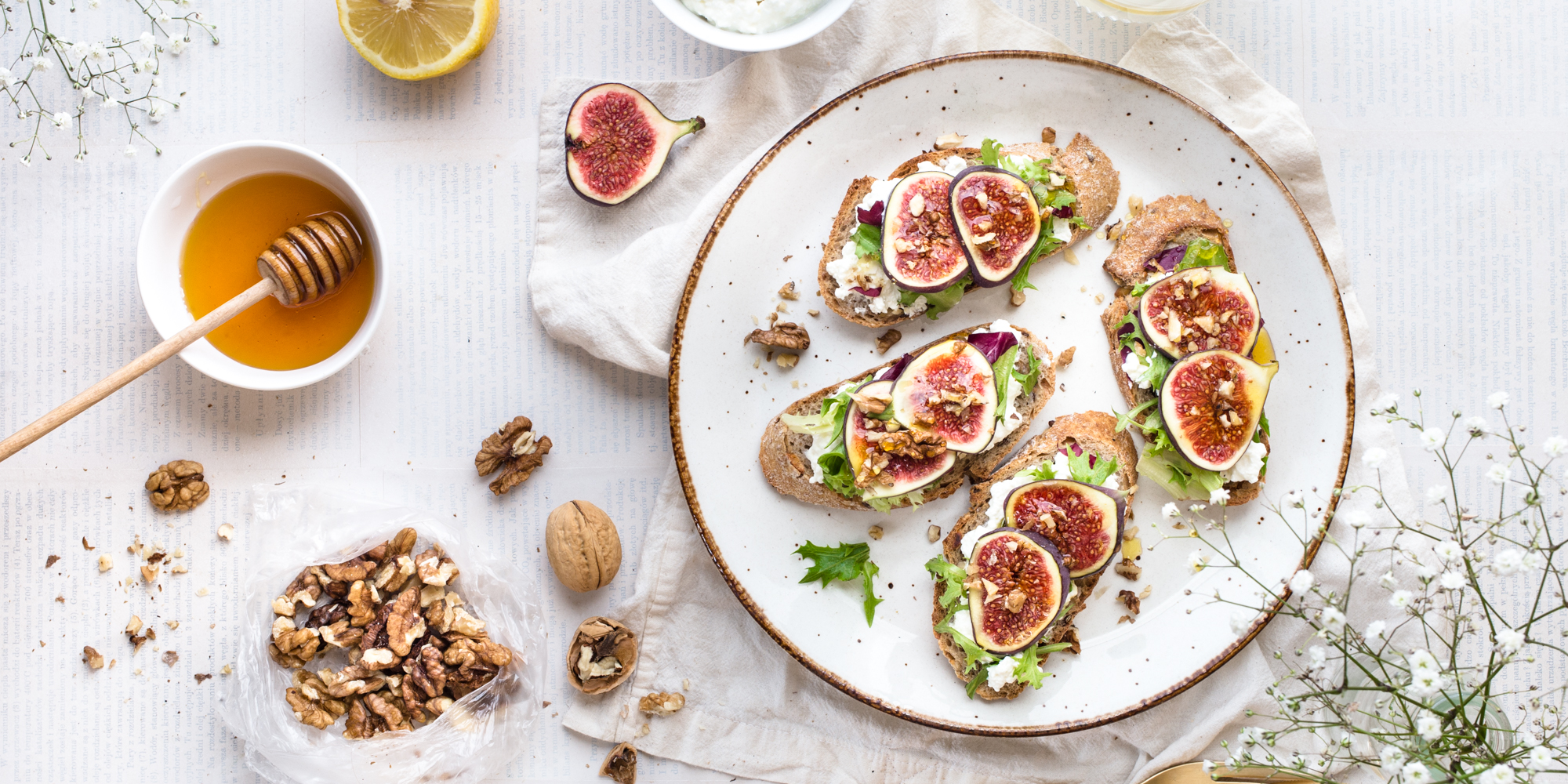 Tosty Z Kremowym Serkiem Figami I Orzechami Włoskimi 1