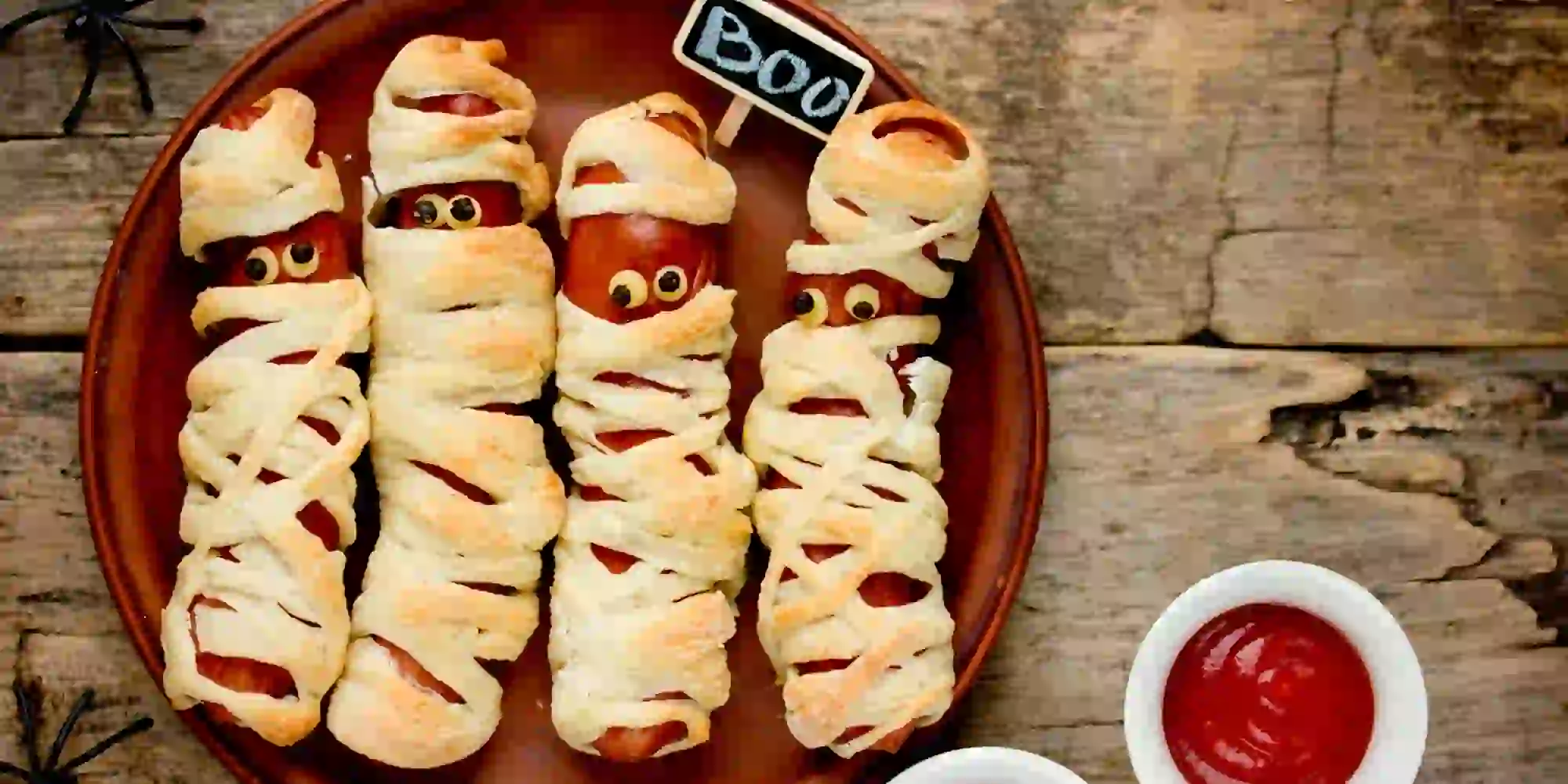 Halloween Mumien Rezept: Gruselige Snacks für die Party Halloween Mumien Rezept: Gruselige Snacks für die Party