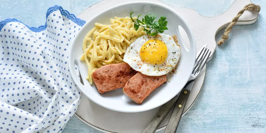 Rezept Leberkaese Spiegelei Spaetzle Rezept Leberkaese Spiegelei Spaetzle