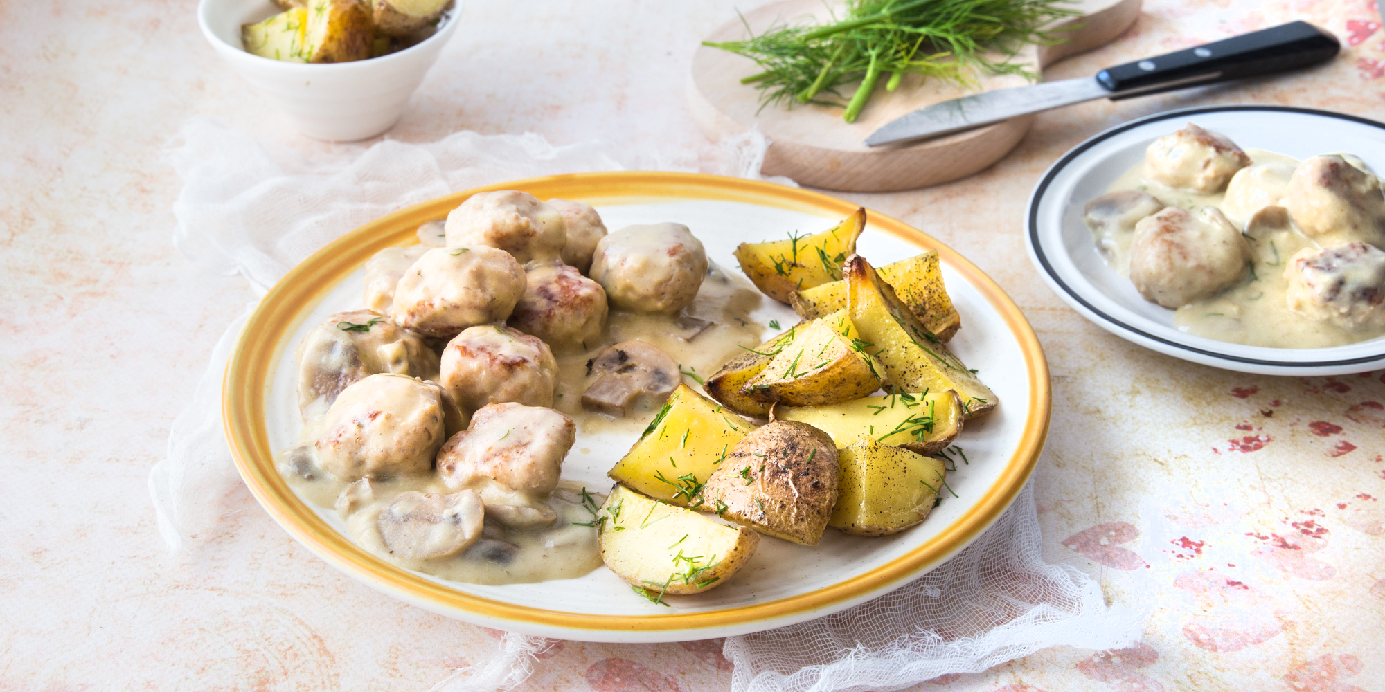 Pulpety Z Kurczaka W Sosem Pieczarkowym