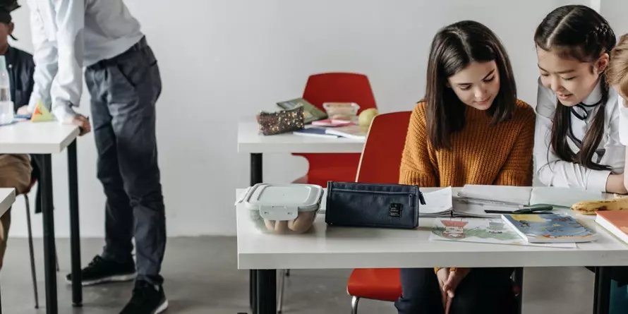 Wyprawka Do Liceum D Wyprawka Do Liceum D