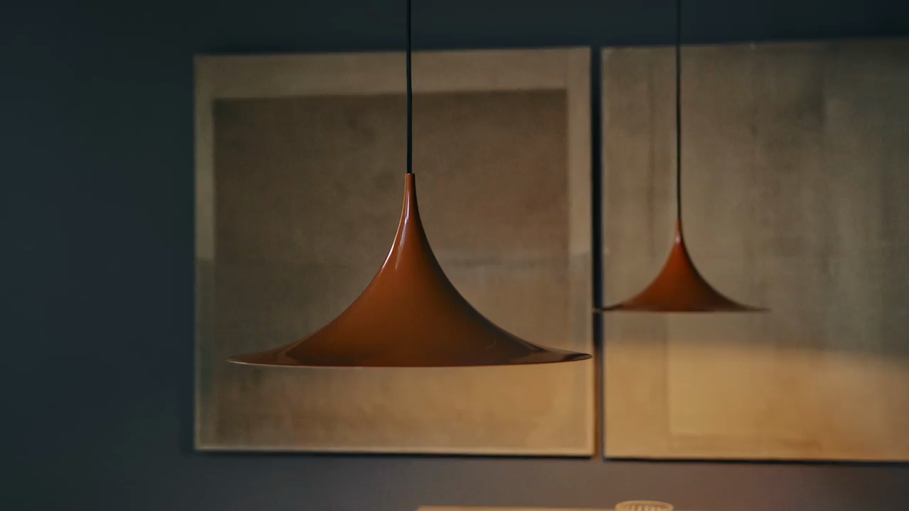 GUBI Semi Pendant