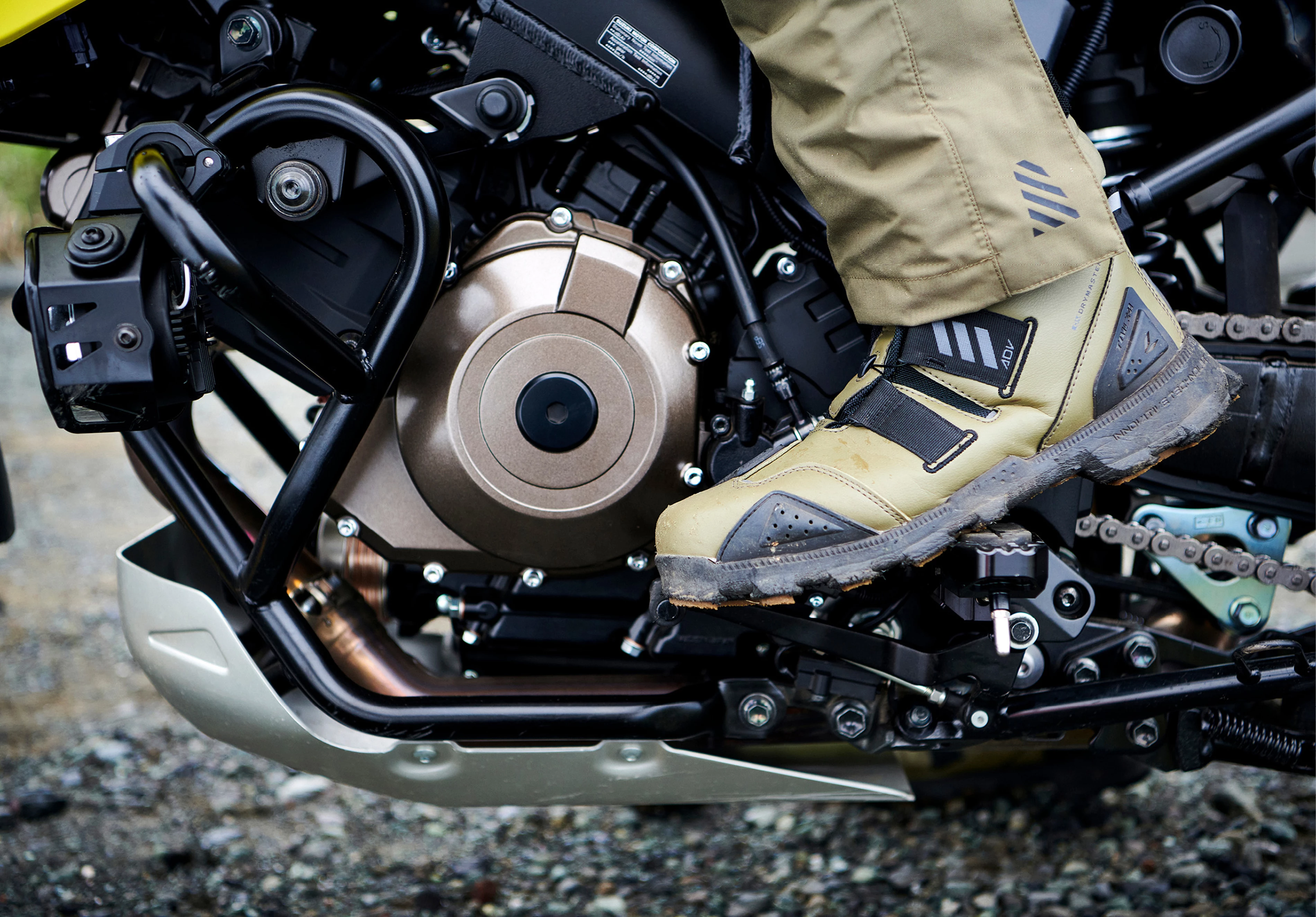 Suzuki V-Strom 1050DE engine and crash bars left hand side close up