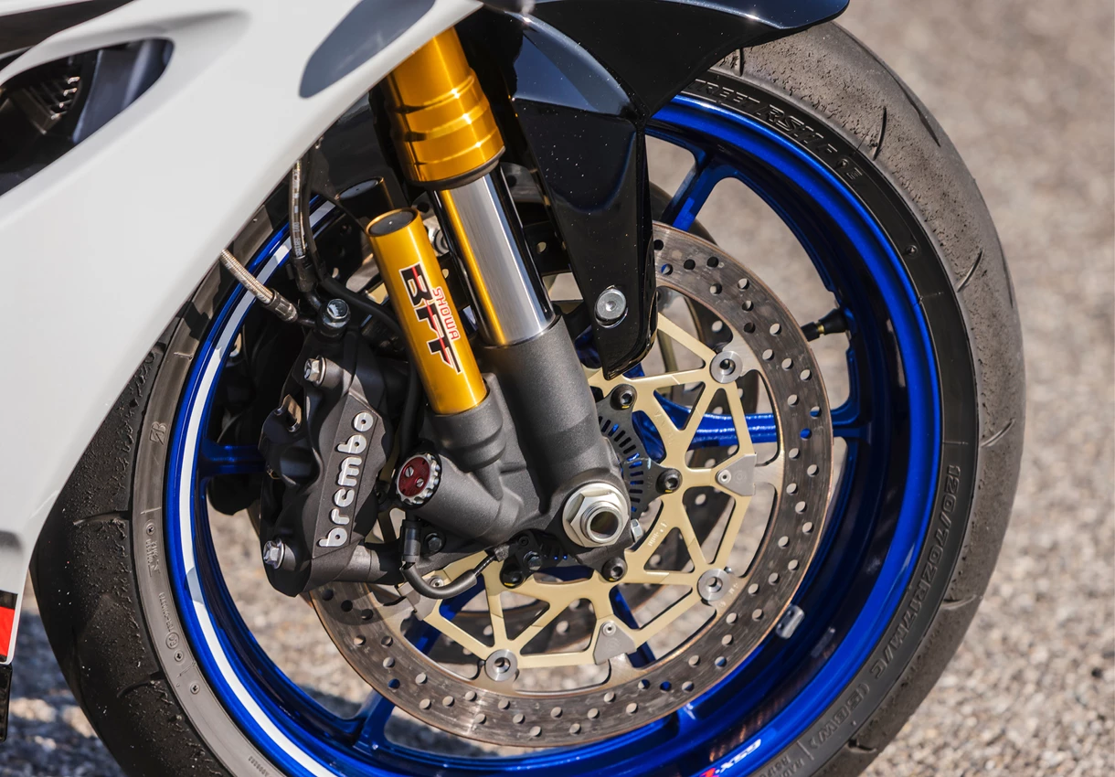 Suzuki GSX-R1000R front close up of wheel and suspension