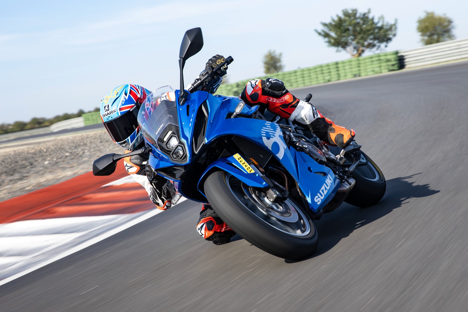 ‘Sublime’ GSX-8R wins MCN shootout
