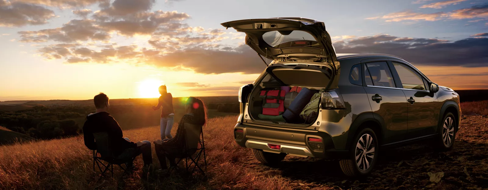 Suzuki S-Cross camping