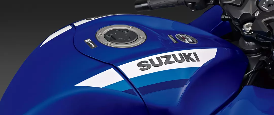 Suzuki Hayabusa Special Edition tank close up