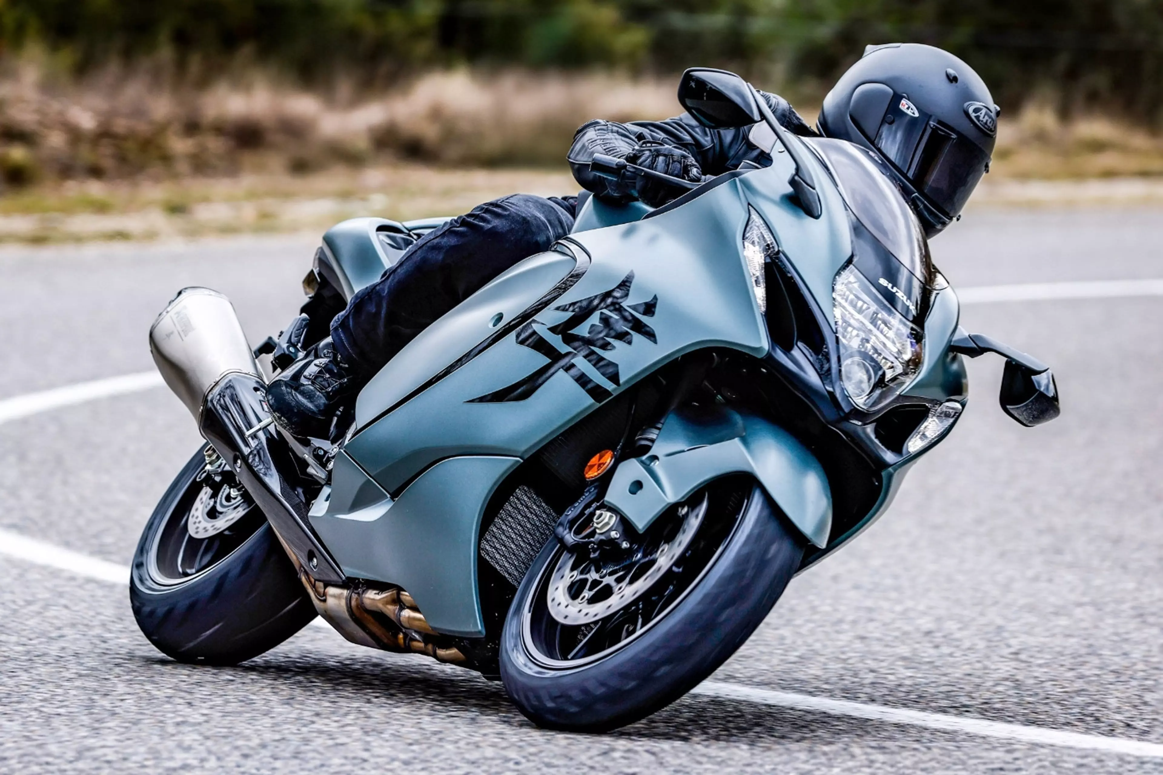 Hayabusa going around a corner