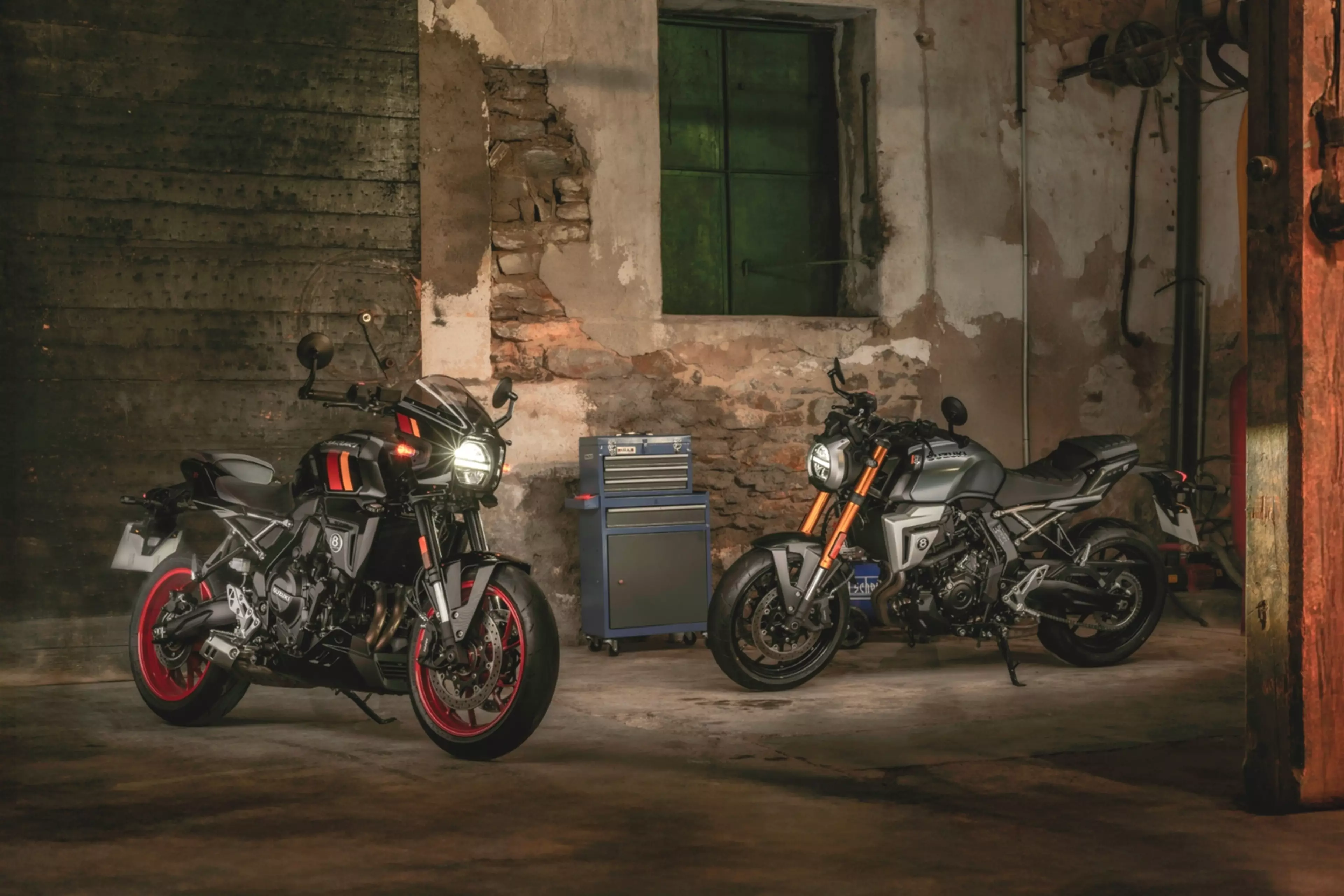 Suzuki GSX-8T and GSX-8TT static