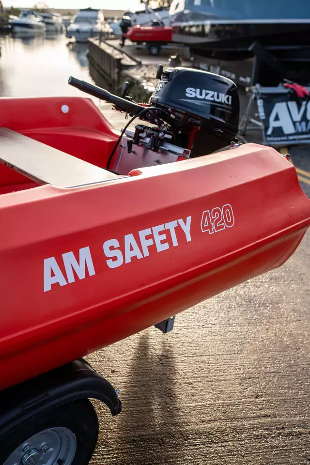 AM Safety 420 with Suzuki outboard motor