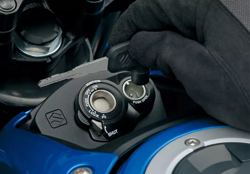 Suzuki GSX-S125 key and ignition close up