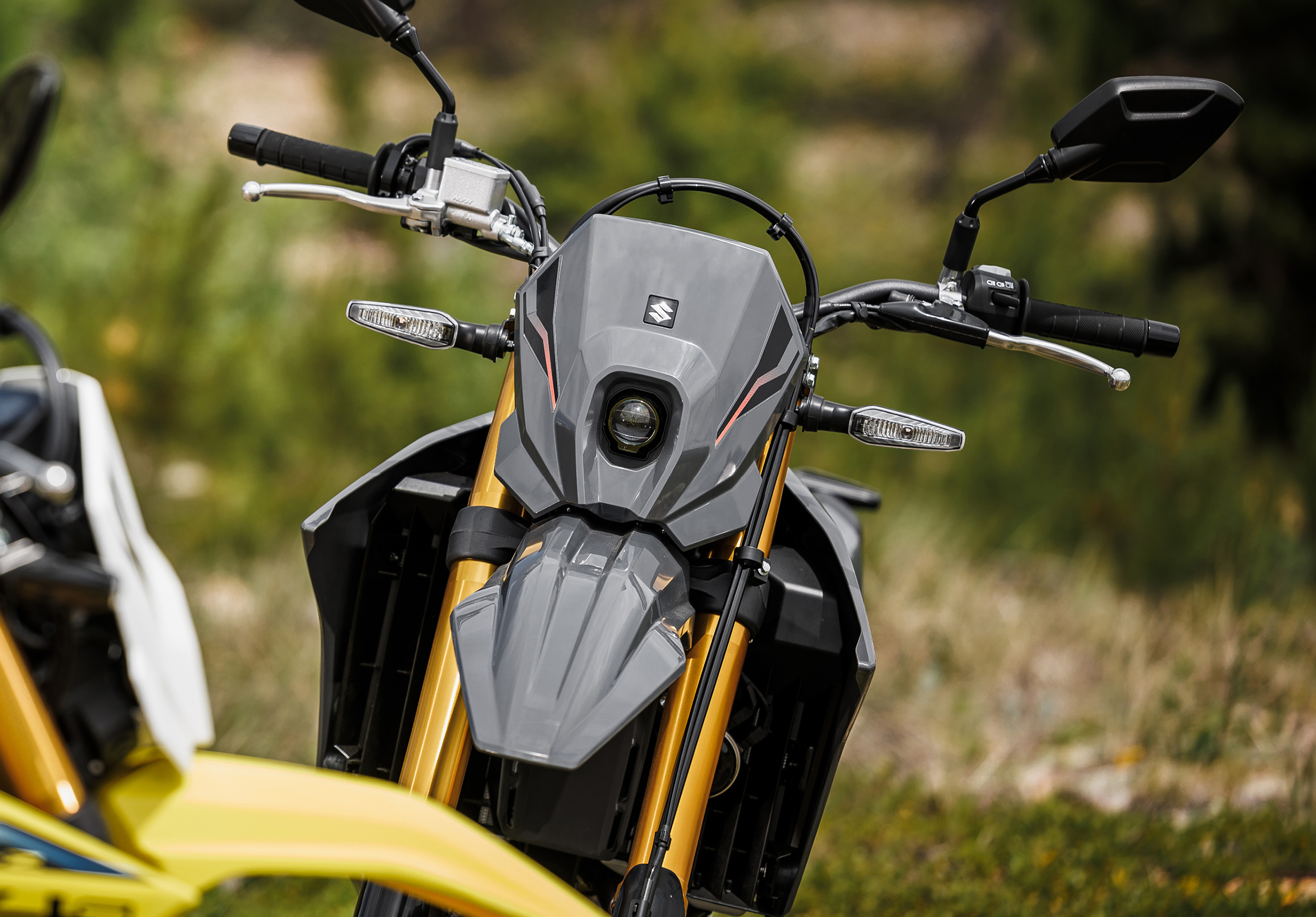 Suzuki DR-Z4S | Suzuki Bikes UK