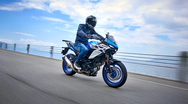 Suzuki SV7-GX going over a bridge