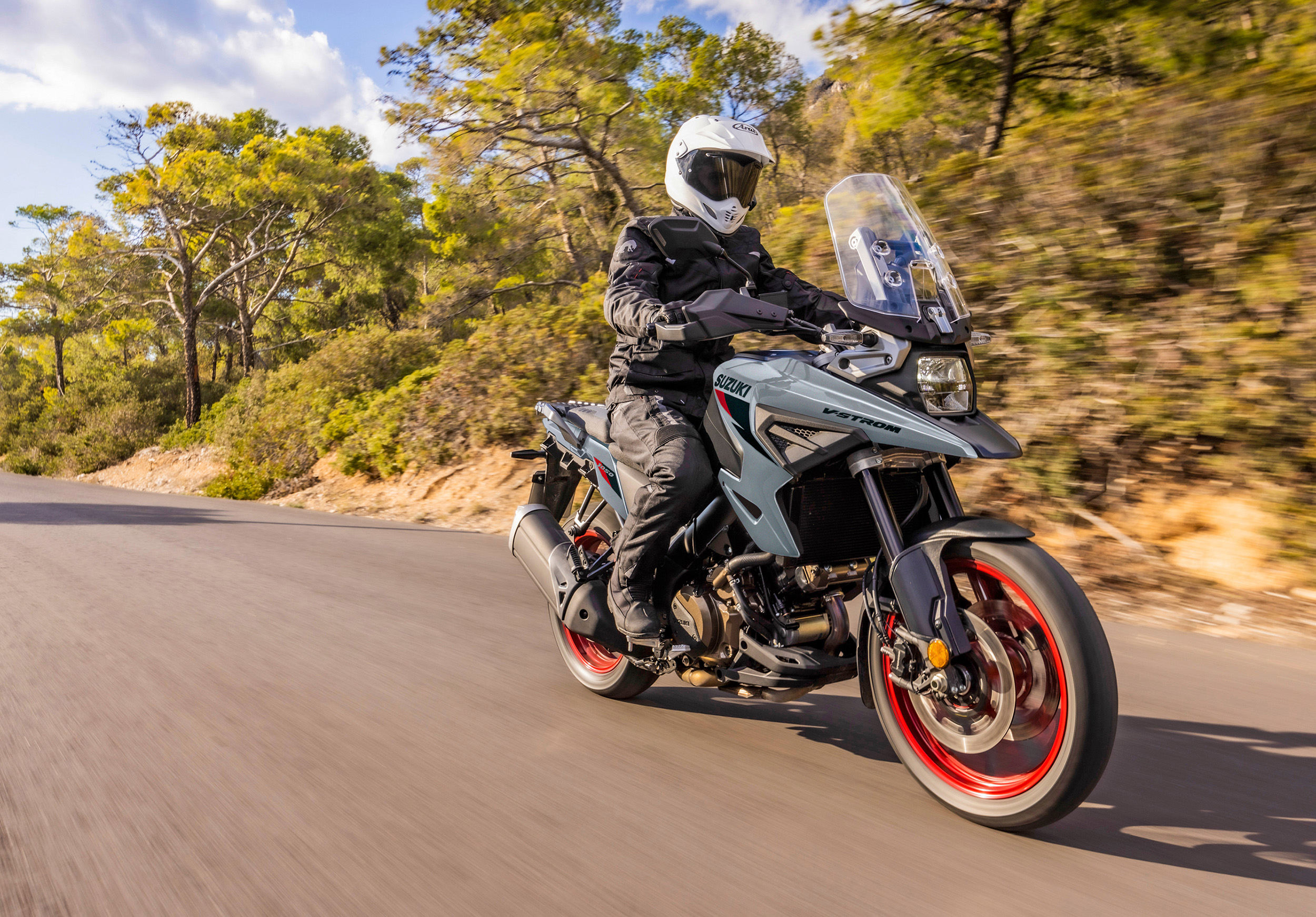Suzuki V-Strom 1050RE | Suzuki Bikes UK