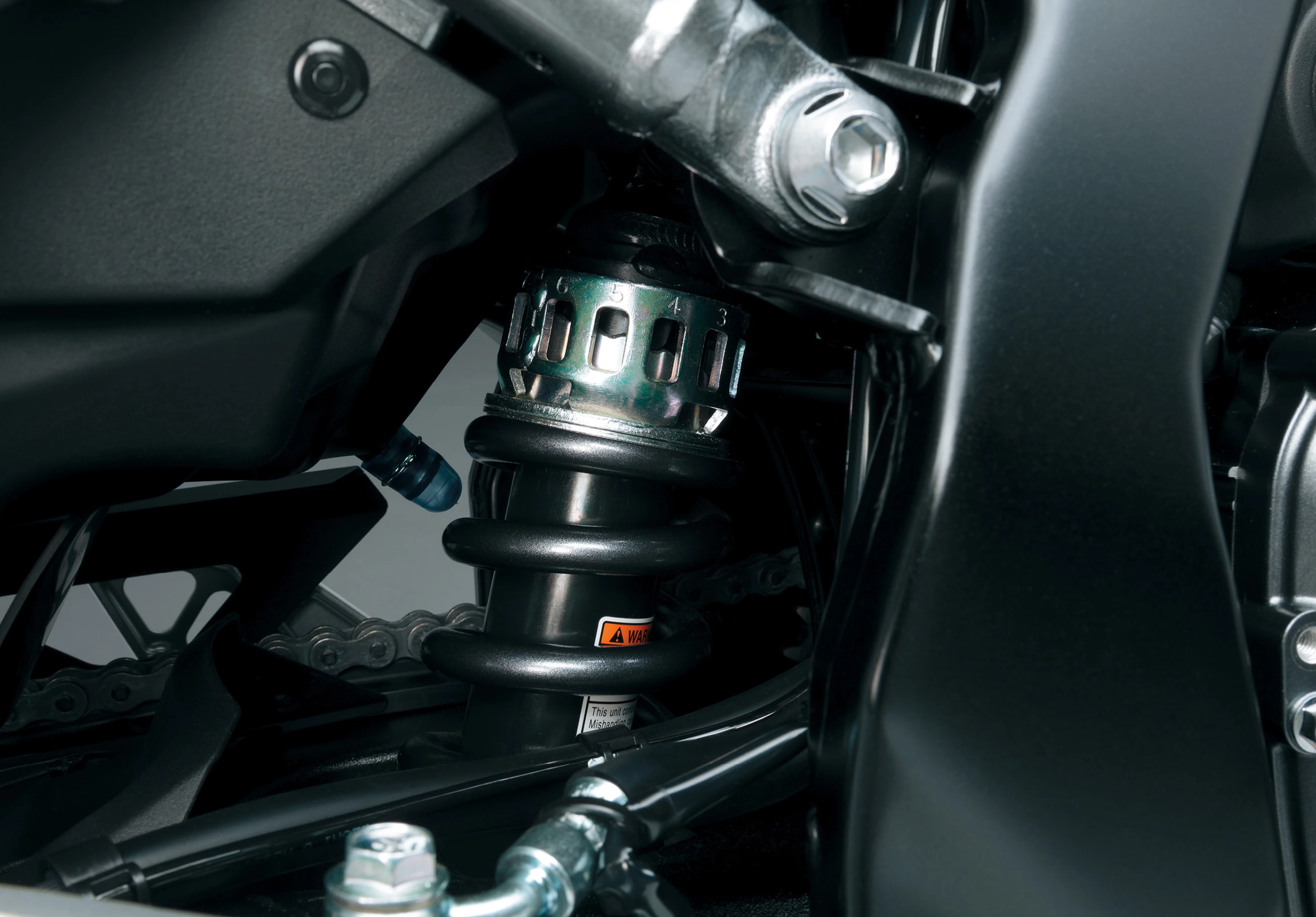 Suzuki GSX-8R rear suspension close up