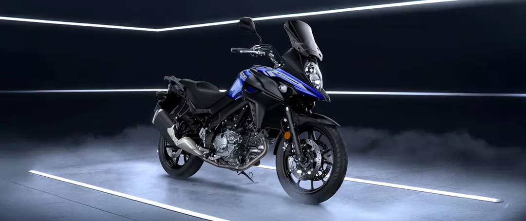 Suzuki V-Strom 650 front three quarters studio CGI