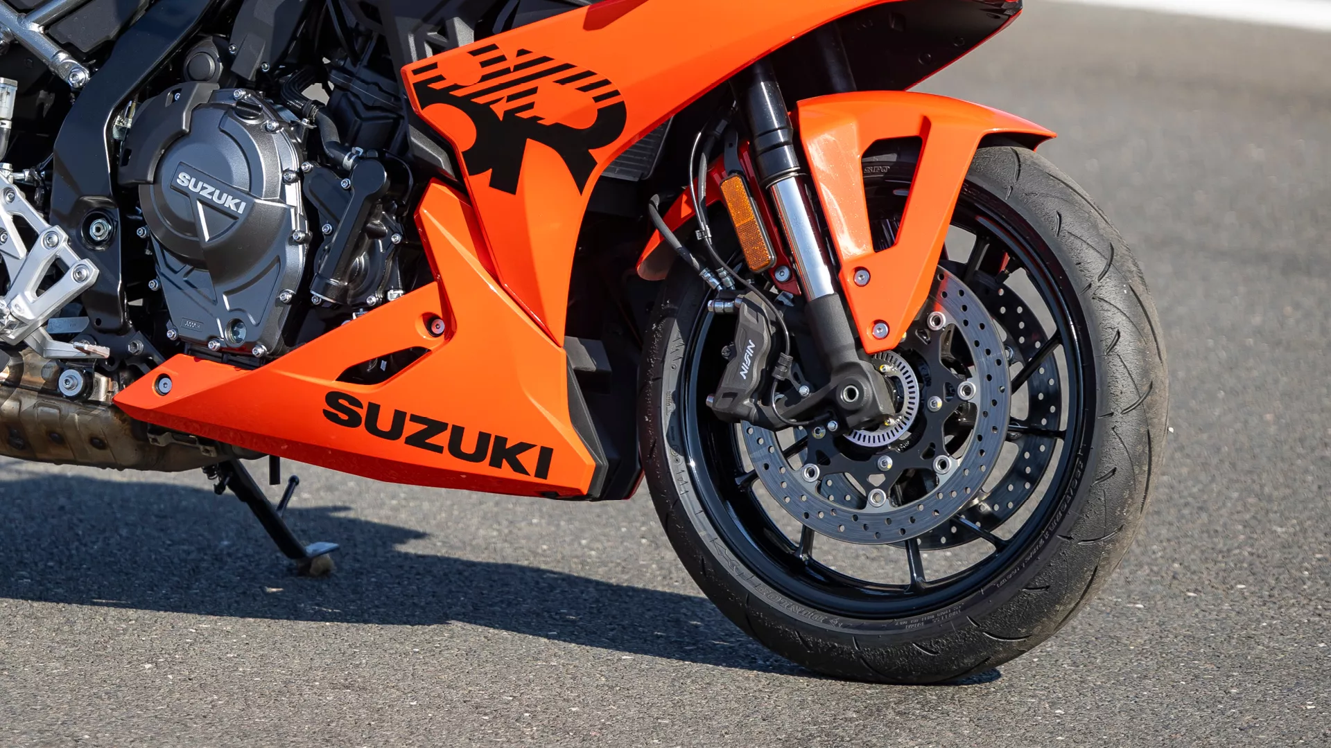 Suzuki GSX-8R right hand side close up in a pitlane