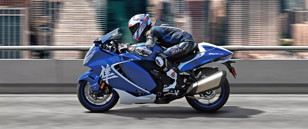Suzuki Hayabusa Special Edition travelling at speed