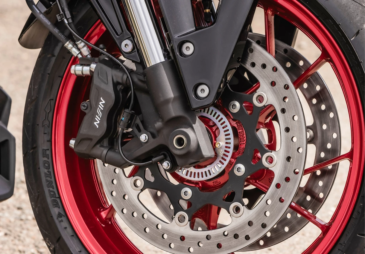Suzuki GSX-8TT front wheel and brakes close up