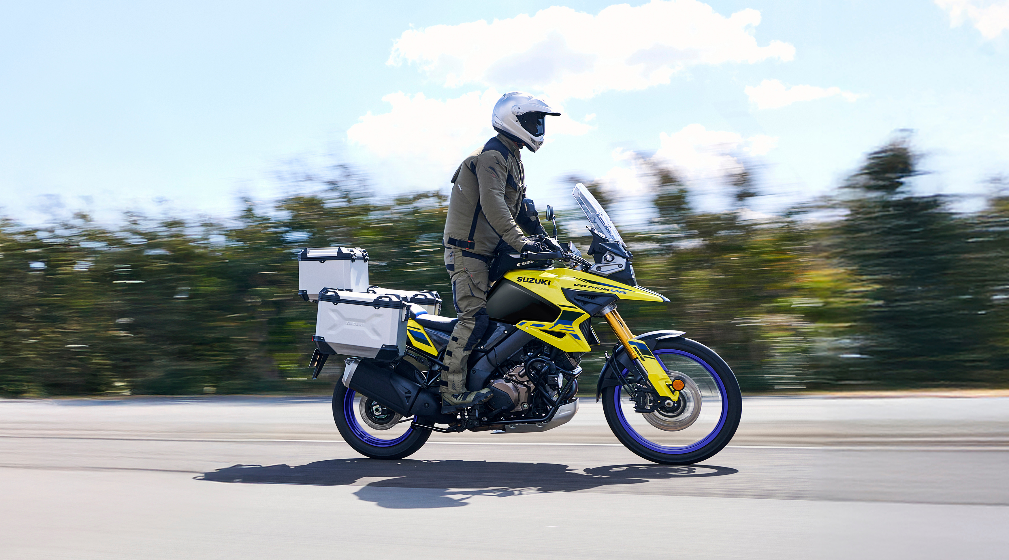 Suzuki V-Strom 1050DE Tour | Suzuki Bikes UK