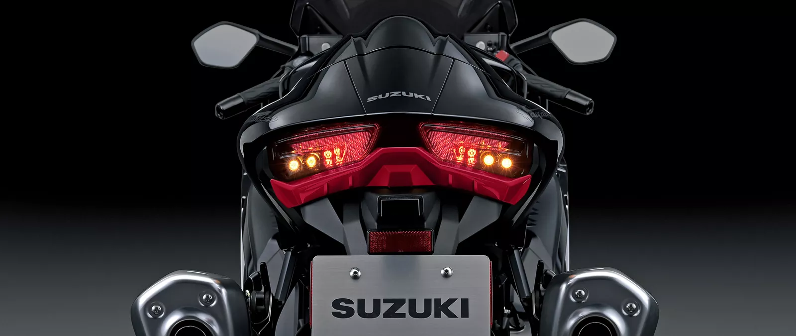 Suzuki Hayabusa rear lights and exhausts