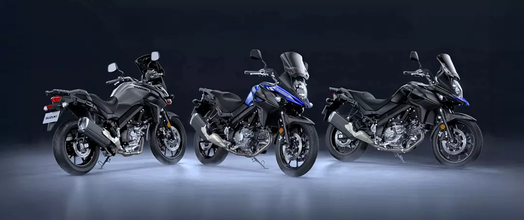 Suzuki V-Strom 650 model line-up in grey, blue and black