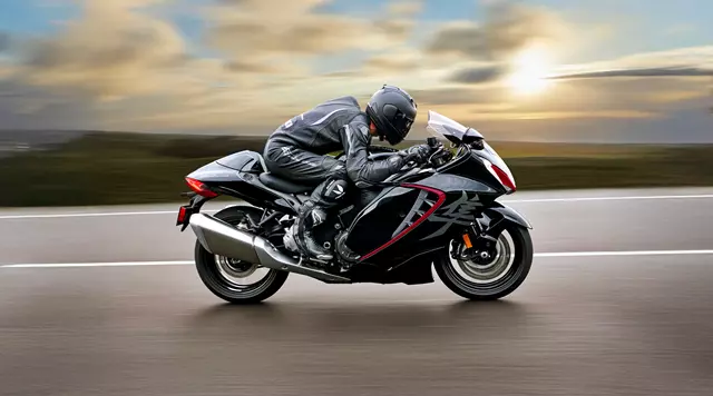 Suzuki Hayabusa travelling along a country road at speed