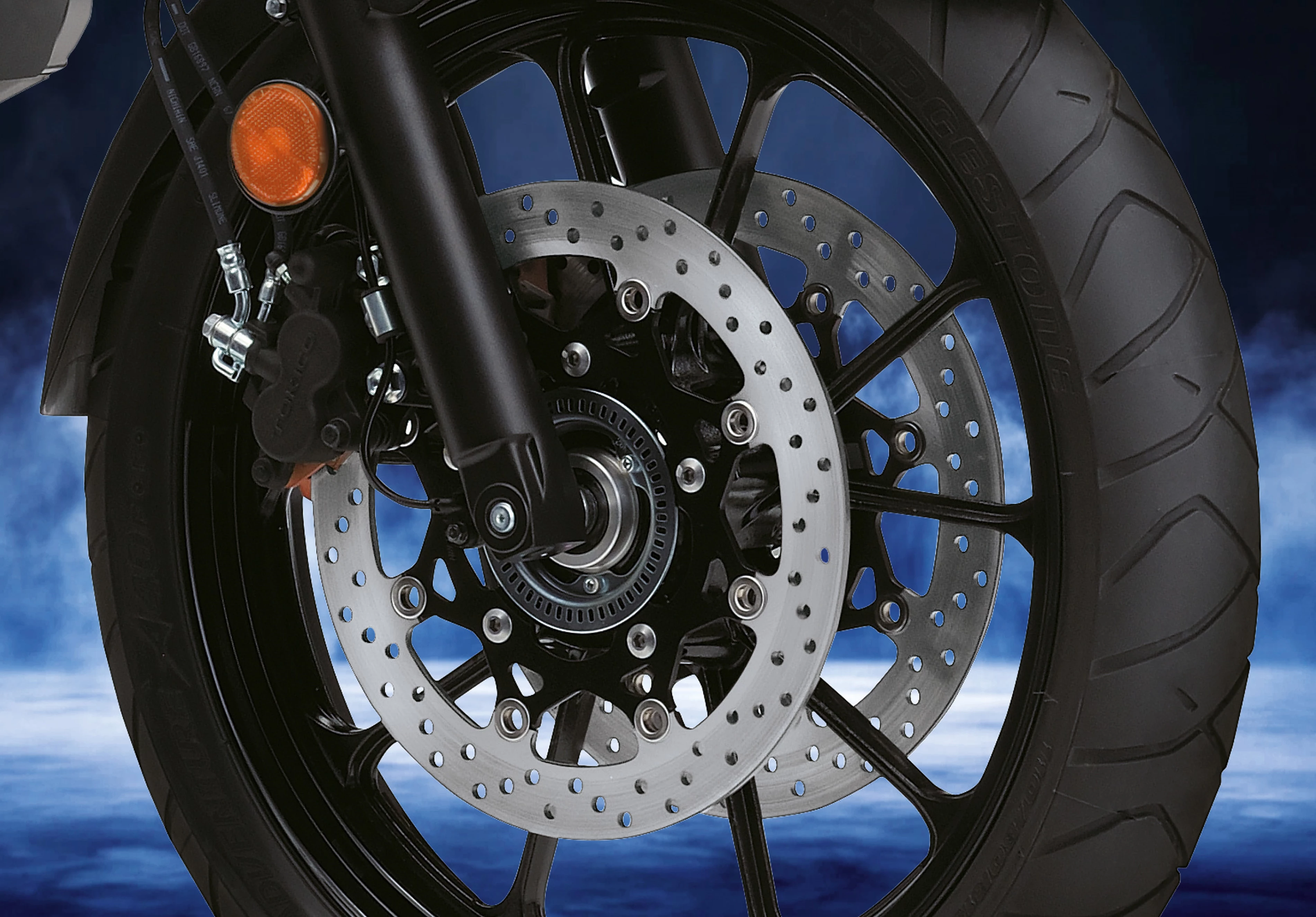 Suzuki V-Strom 650 brakes close-up