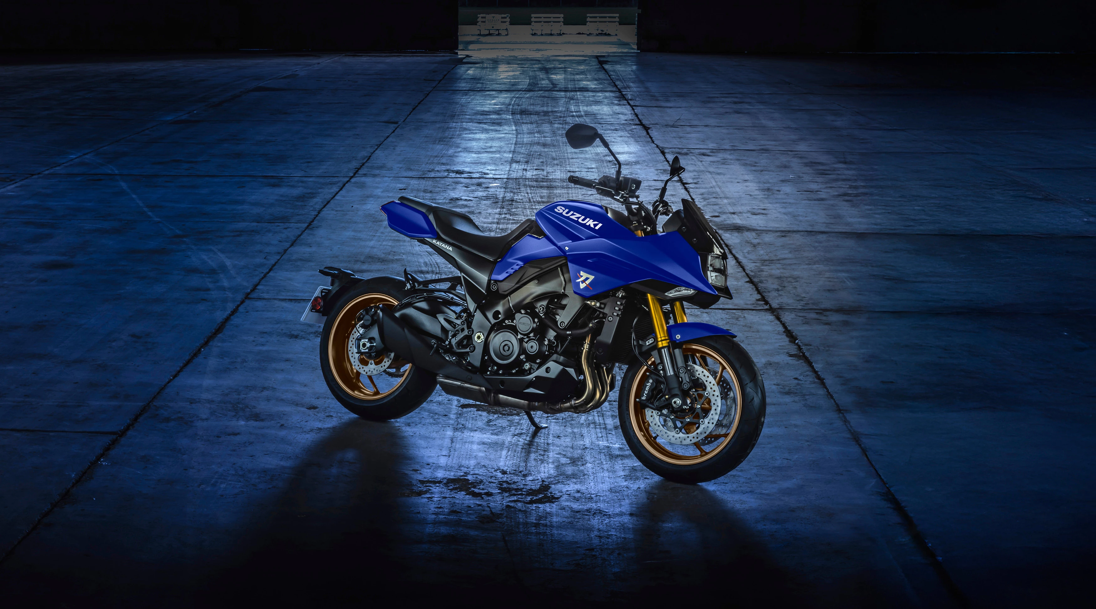 Suzuki Katana side on in a dark aircraft hanger