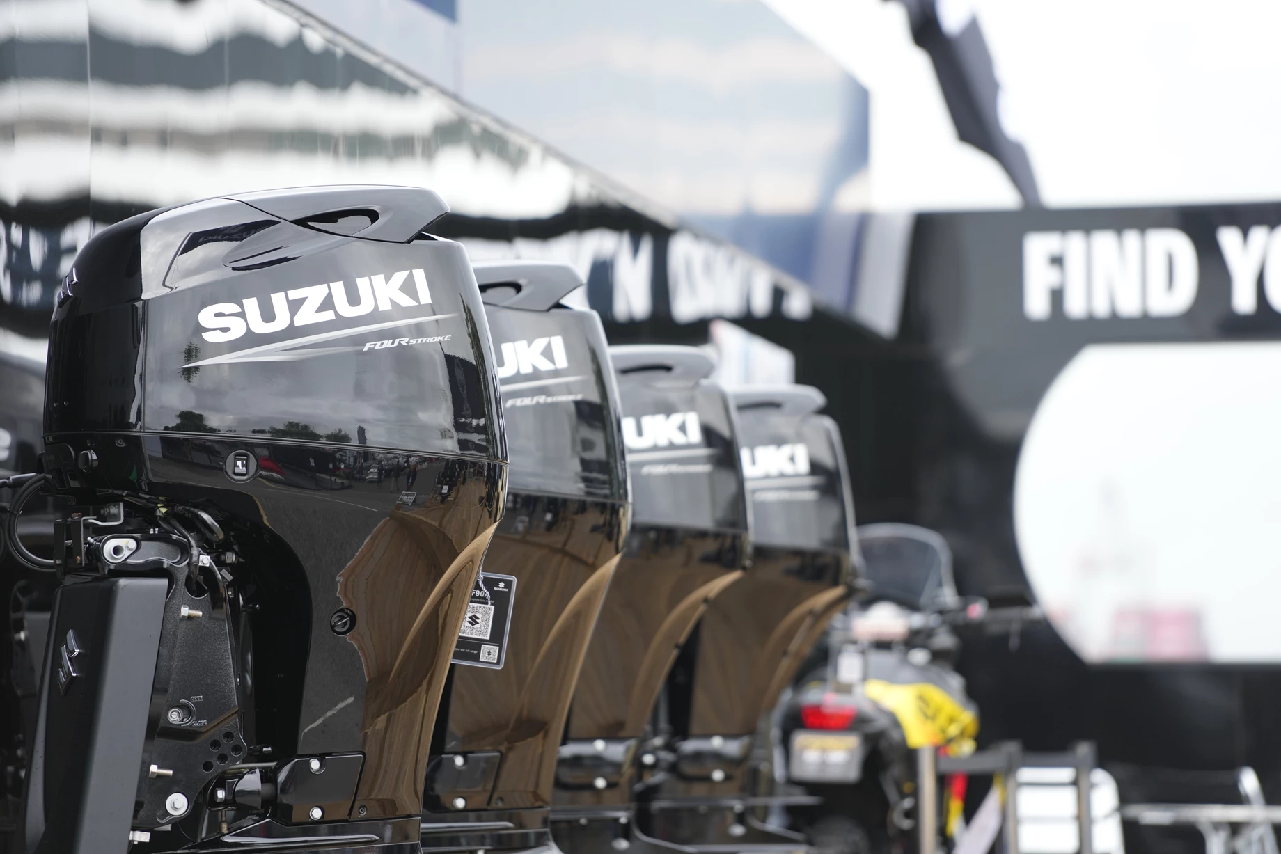 Suzuki outboard motors at the Southampton International Boat Show 2023
