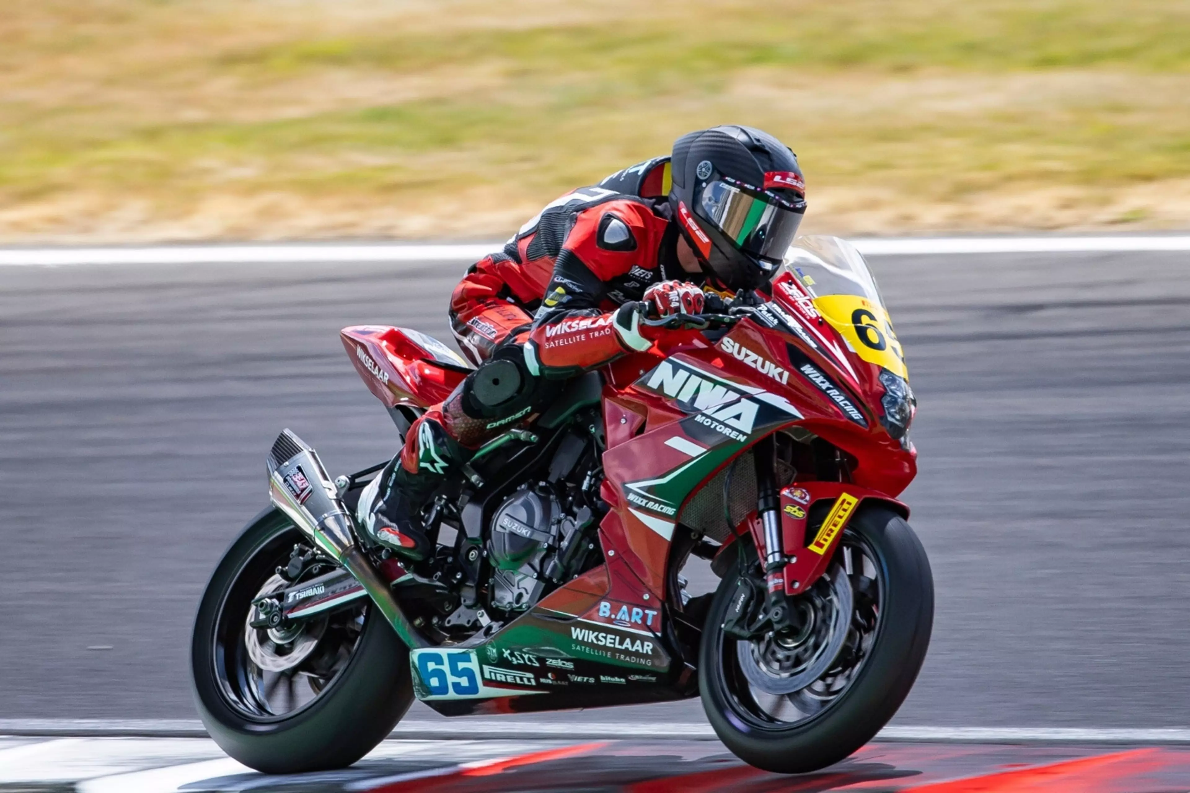Fleerackers on his 8R at Brands Hatch