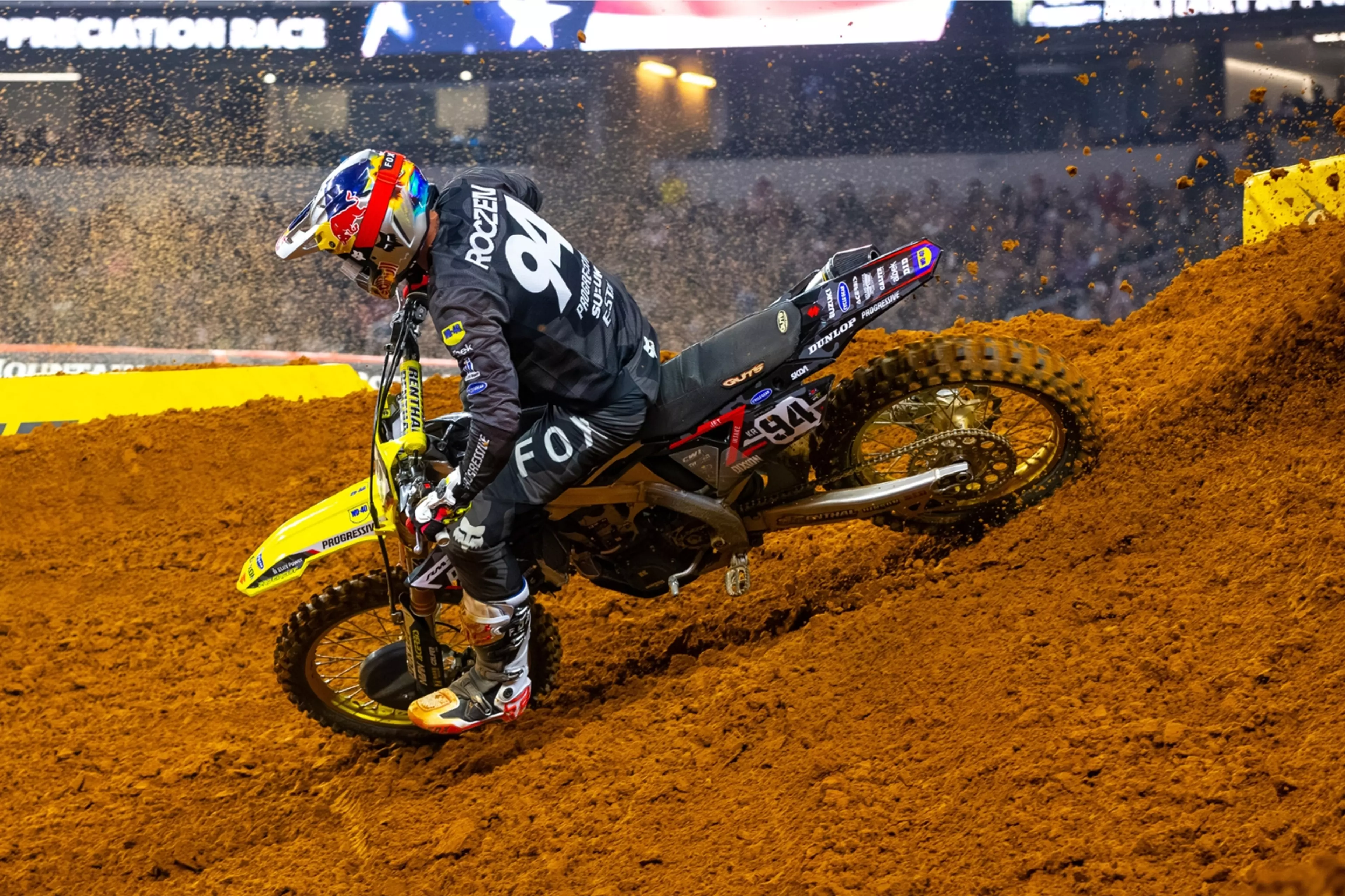 Ken Roczen racing a Suzuki RM-Z450