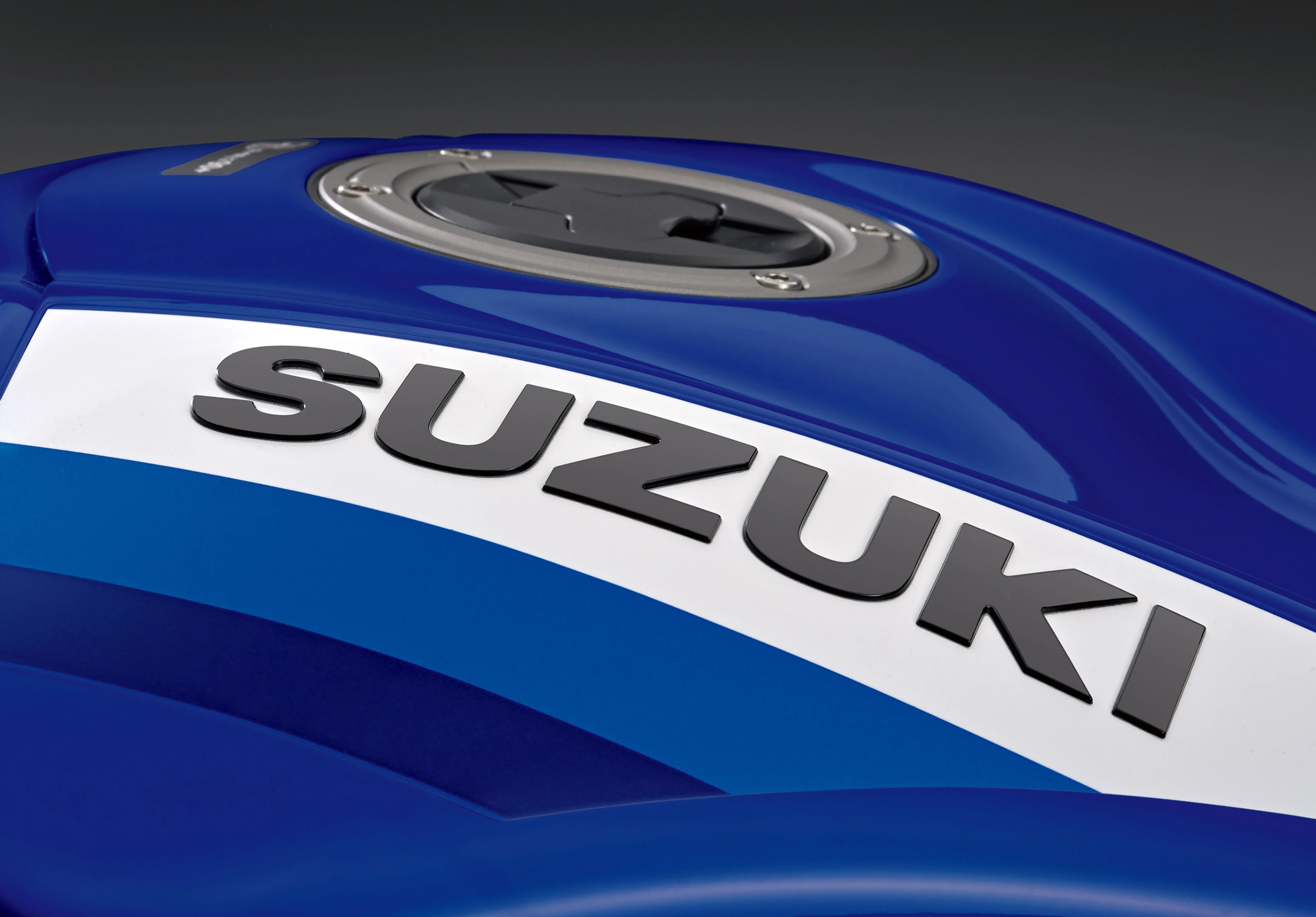 Suzuki Hayabusa Special Edition tank close up of Suzuki logo
