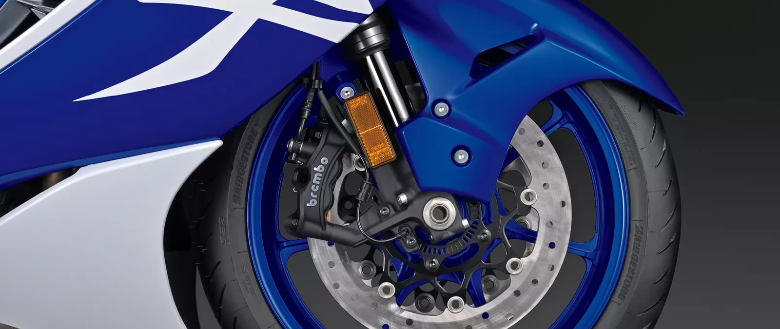 Suzuki Hayabusa Special Edition front wheel and fairing close up