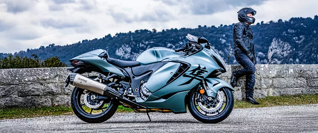 Suzuki Hayabusa country location static