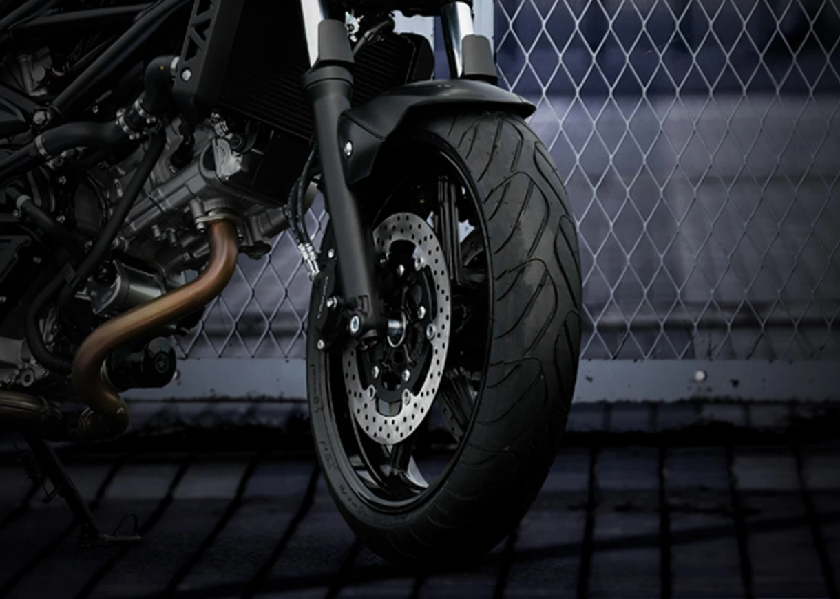 Front tyre of SV650x