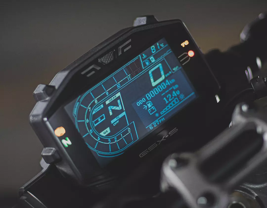 Suzuki GSX-S1000 LCD dash