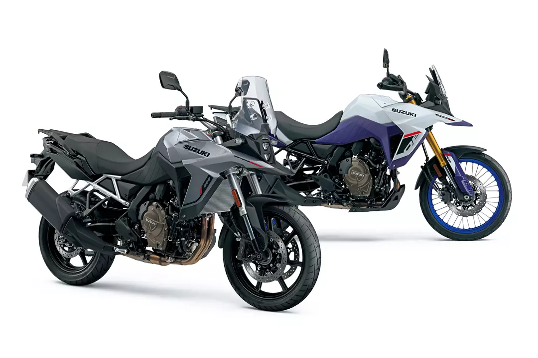 2025 V-Strom 800RE and V-Strom 800DE