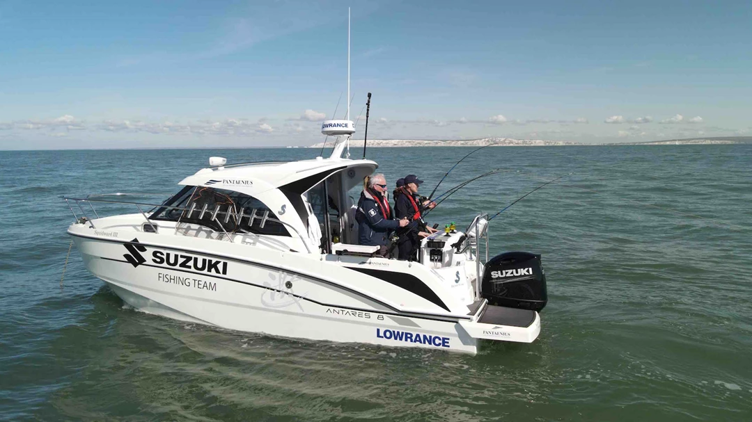 Fishing boat with Suzuki outboard